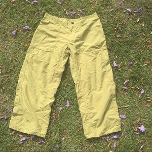 Mountain Hardware Size 6 Bouldering Capris